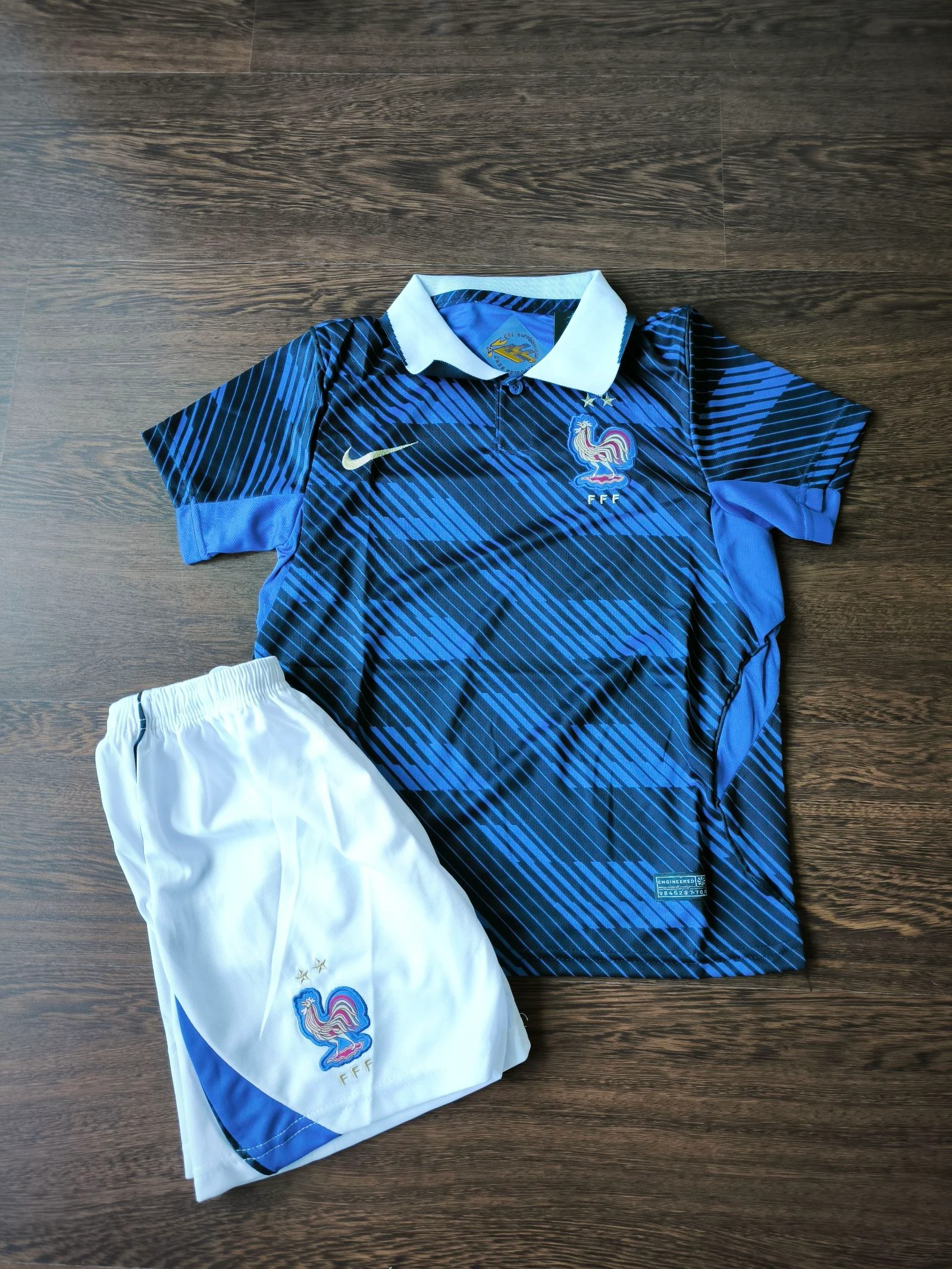 Conjunto de menino da seleção da França - 6/7anos